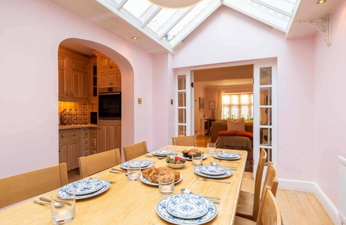 Chelsea House | Godfrey Street - Three Bedroom House, Sleeps 5