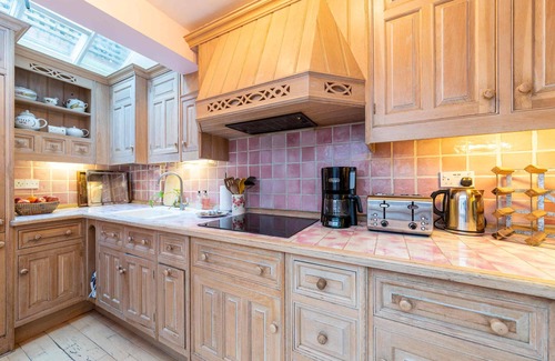 Chelsea House | Godfrey Street - Three Bedroom House, Sleeps 5