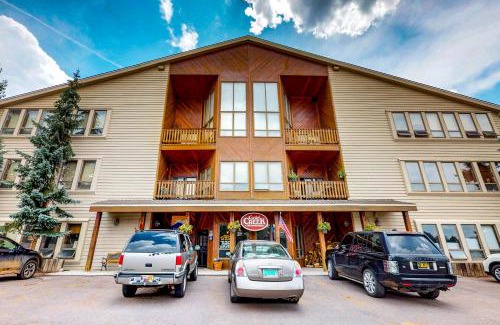 Angel Fire Apartment | Gold Creek 206