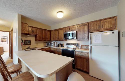 Angel Fire Apartment | Gold Creek 208