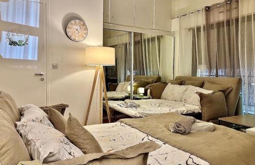 Chelles Apartment | Gold Hotel - Paris-Disney Studio