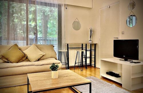 Chelles Apartment | Gold Hotel - Paris-Disney Studio
