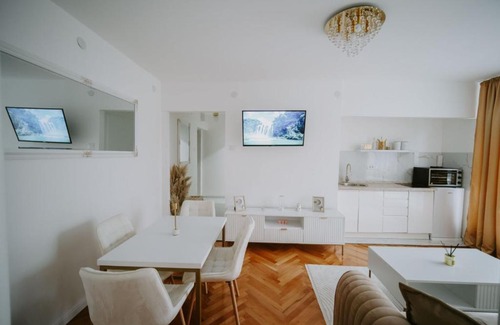 Gradiska Apartment | Gold Luxury Apartment
