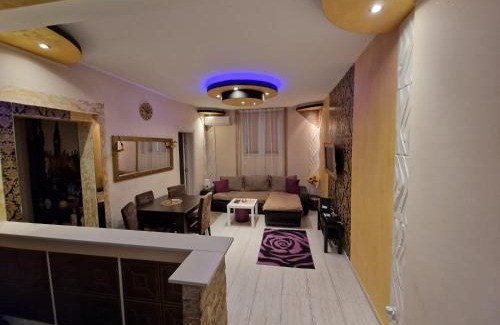 Zvezdara Apartment | Gold