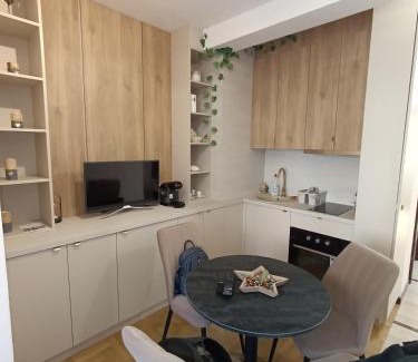 Kragujevac Apartment | Gold Studio