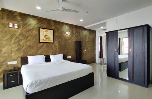 Daman Hotel | Golden Chariot Hotel Daman