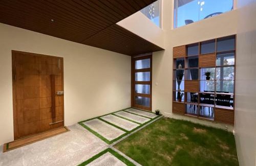 Kodaikanal Villa | Golden Creeper, Luxe villa