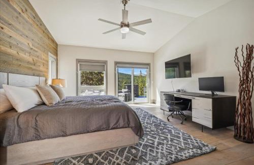Baldy Mountain House | Golden Fox House home