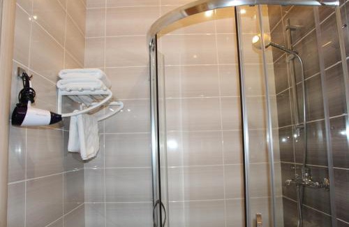 Afanasivsʹkyy Yar Hotel | Golden Gate Inn