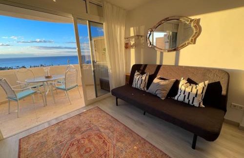 Urbanizacion Marbessa Apartment | GOLDEN HOUR Beachfront apartment Marbella