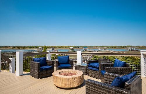 Oak Island House | Golden Hour by Oak Island Accommodations