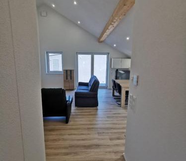 Ehingen Apartment | Golden Nest