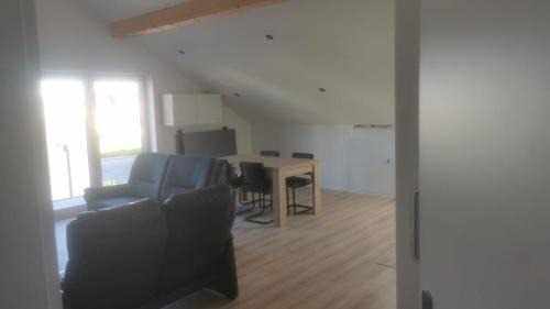Ehingen Apartment | Golden Nest