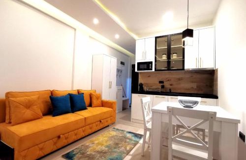 Lisina Apartment | Golden Sky N Lux 57 Milmari Resort & Spa