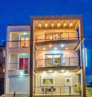 Paralia Ofryniou Apartment | Golden Suites