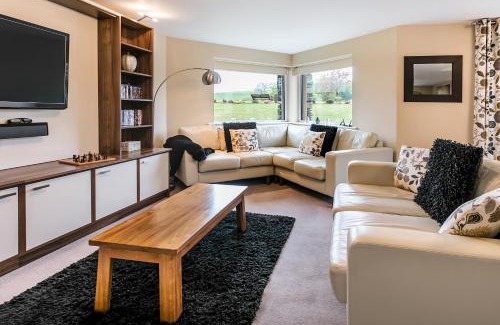 Kendal Apartment | Golf Apartment @ Carus Green