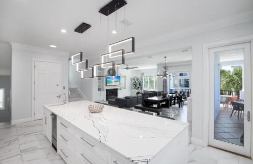 Fort Walton Beach - Destin House | Golf Cart Beach Views Private Pool and Hot Tub