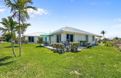 Treasure Cay Villa | Golf Cart Included, Bimini Villa, Treasure Cay, Bahamas, 100 yards from beach