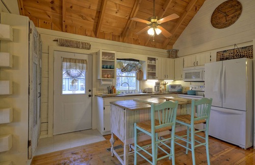 Morganton Cabin | #Golf-cart->LakeBeach-Storybook Cottage Charming and Whimsical