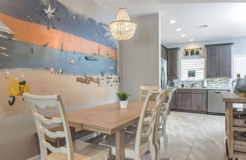 Port Aransas Apartment | Golf Cart | Walk to Beach | Heated Pool | Balcony