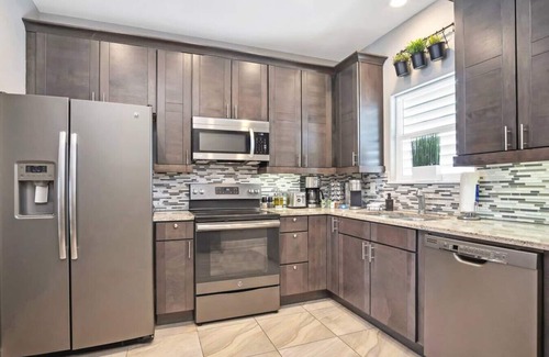 Port Aransas Apartment | Golf Cart | Walk to Beach | Heated Pool | Balcony