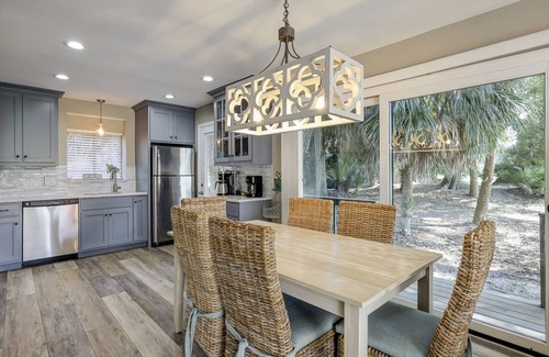 Palmetto Dunes Condo | Golf course-front condo with large deck and close beach, tennis, pickleball