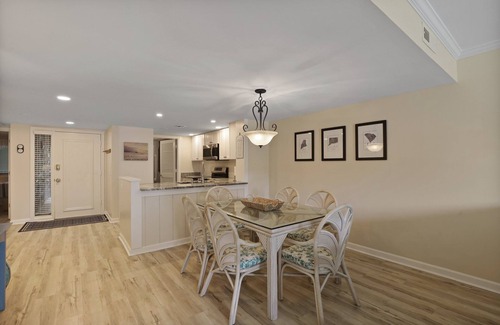 Sea Pines Condo | GOLF COURSE VIEWS, PRIME SEA PINES LOCATION – WALK TO EVERYTHING!