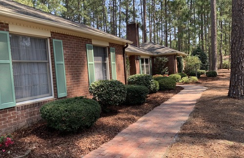 Foxfire House | Golf-front Hole #15 Foxfire; 7 miles to Pinehurst. Sleeps 10