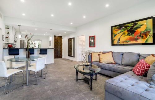 Palm Springs Apartment | Golf Haven with Pool Access - 5 Mi to Palm Springs