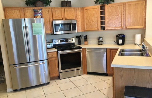 Port Saint Lucie Condo | Golf Lovers' Haven in PGA Village