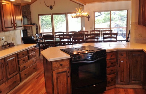 Estes Park House | Golf - Mountains - Luxury Accommodations - All at Once