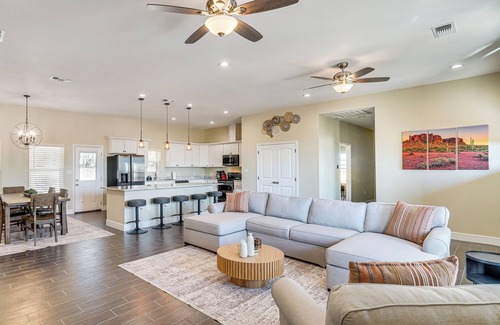 Midland House | Golf, Shop & Explore: Home 5 Mi to Dtwn Midland!