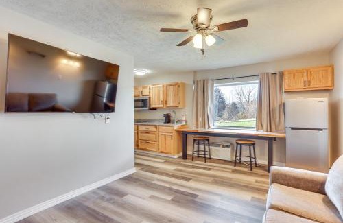 Oakland City Apartment | Golf, Shop, Tour and More Oakland City Apartment