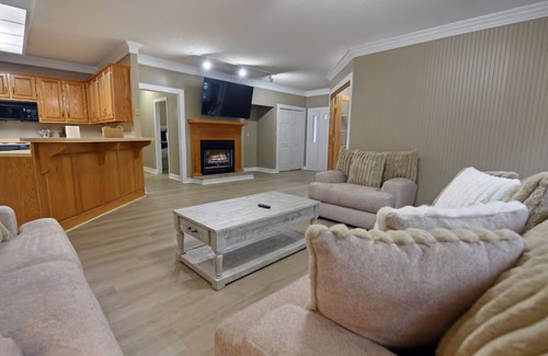 Ellijay Hotel | Golfside LARGE 2BR/2BA + Resort Pool Access