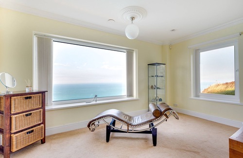 Tan-y-groes Apartment | Golwg y Mor - Two Bedroom Apartment, Sleeps 4