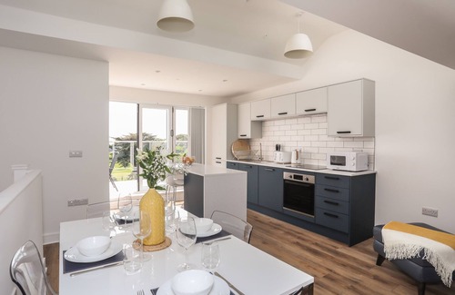 Criccieth Cottage | GOLYGFA'R GASTELL/CASTLE VIEW, country holiday cottage in Criccieth