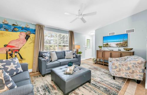 San Juan House | Gone to the Beach cozy small home located near beach
