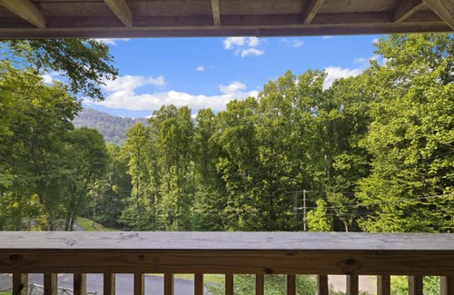 Boone House | Good Dog Dreams