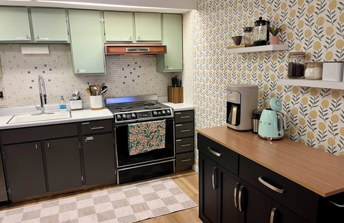 Glencoe House | Good Life Cabin- EV-Hot Tub-Lake Access-Pups OK