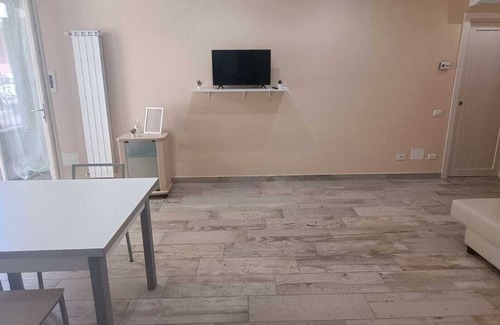Ciampino Apartment | Good Time Apartment [Stazione-Aeroporto Ciampino]