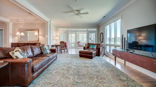 Debordieu Colony Apartment | Good Trouble villa by Peace Vacations
