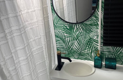 Mission Beach House | Good Vibes Hidden Oasis