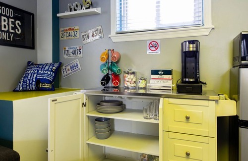 Washington Apartment | Good Vibes Only SeDc