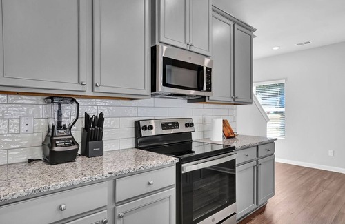 Red Oak House | GoodLiving Atlanta: Family Getaway "Pets Welcome"