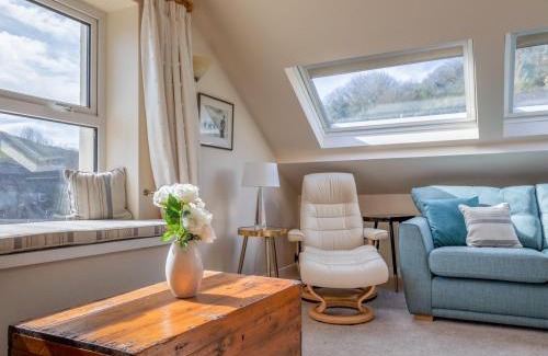 Hope-Cove Apartment | Goody