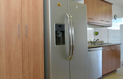 La Colina Condo | GORG Aldrovandi Plz, Ave Gonzalez Suarez, GRT LOC, WiFi, JacuZ, Pool, Sau, 2 Pkg