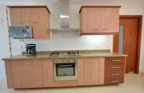 La Colina Condo | GORG Aldrovandi Plz, Ave Gonzalez Suarez, GRT LOC, WiFi, JacuZ, Pool, Sau, 2 Pkg