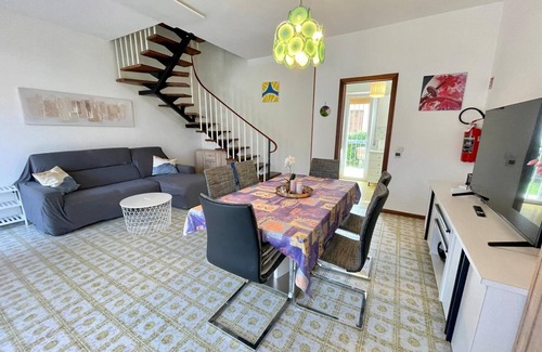 Porto Santa Margherita Villa | Gorgeous villa for 8 with shared pool