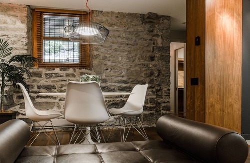 Shaughnessy Village Apartment | Gorgeous 1890's Modern Stone Apartment- DOWNTOWN MONTREAL