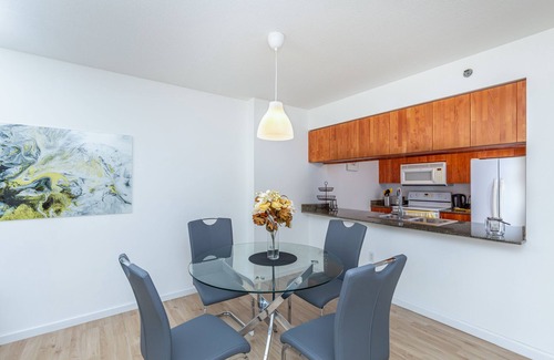 Brickell Condo | Gorgeous 1Bed with water view in the heart of Brickell